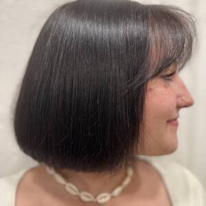 Pin5 brunette dark bob side view 1200x1500