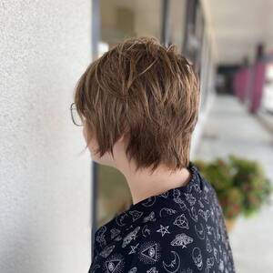 Pin5 brunette short pixie side view woman glasses 1200x1500