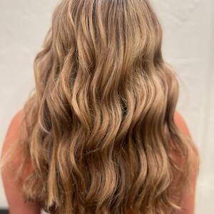 Pin5 brunette wavy back view 11 1200x1500