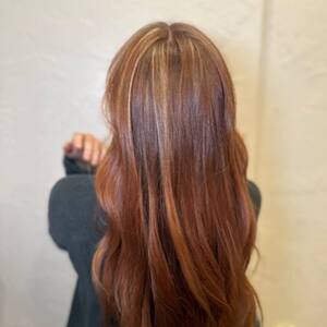 Pin5 copper long wavy back view b 1200x1500