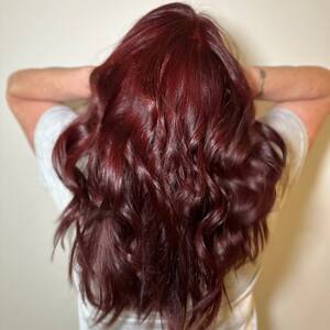 Pin5 copper burgundy wavy back view arms up 2 1200x1500