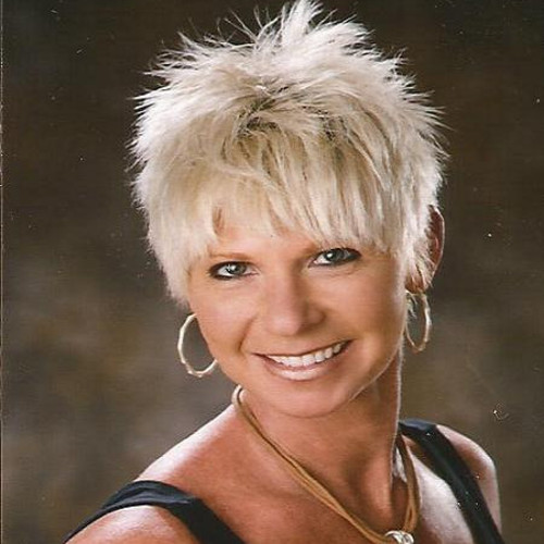 Kelly Pintz Hair Stylist Mentor Mentor Ohio
