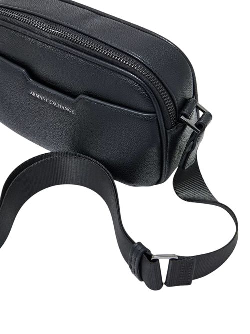 Borsa martellata con tracolla regolabile e chiusura zip ARMANI EXCHANGE | XM002583-AF22651UC001
