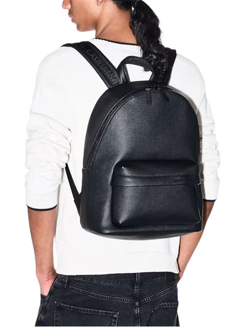 Zaino con finitura martellata e tasca frontale con zip ARMANI EXCHANGE | XM003142-AF26651UC001
