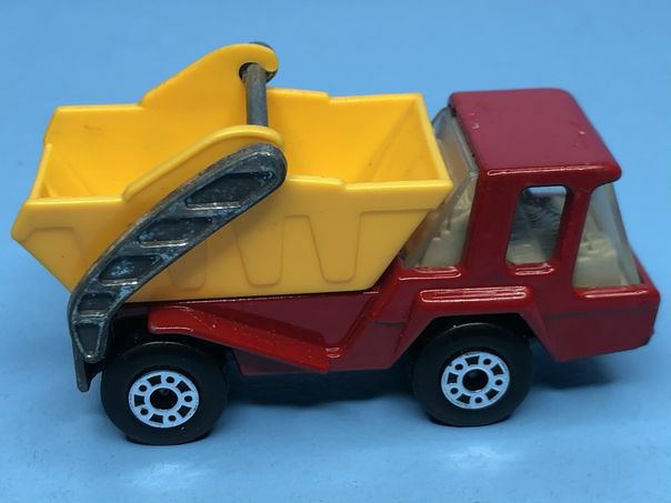 matchbox no 37 skip truck