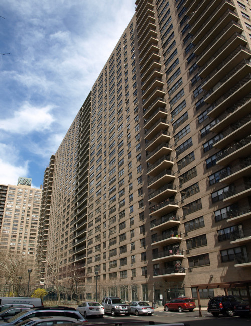 Lincoln Towers Apartments I & VI The Skyscraper Center