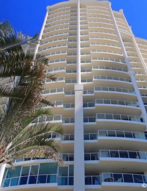 Surfers Manhattan The Skyscraper Center