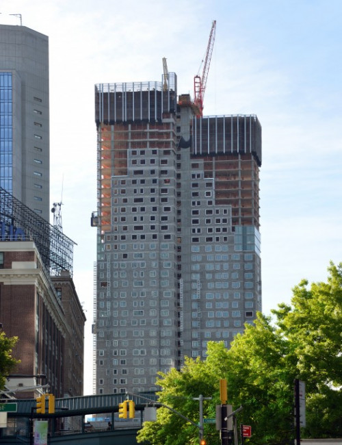 ALTA LIC - The Skyscraper Center
