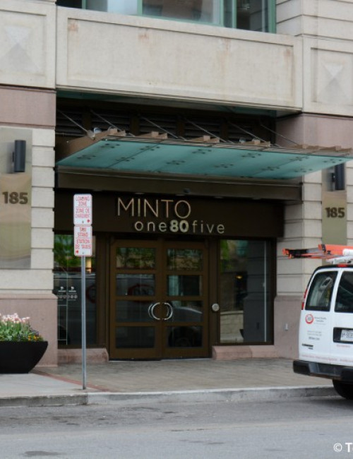 Minto Place Suite Hotel The Skyscraper Center