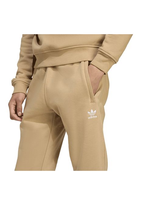 Adidas Originals Trefoil Essentials Pants Beige Men ADIDAS ORIGINALS | Pants | JW3614-