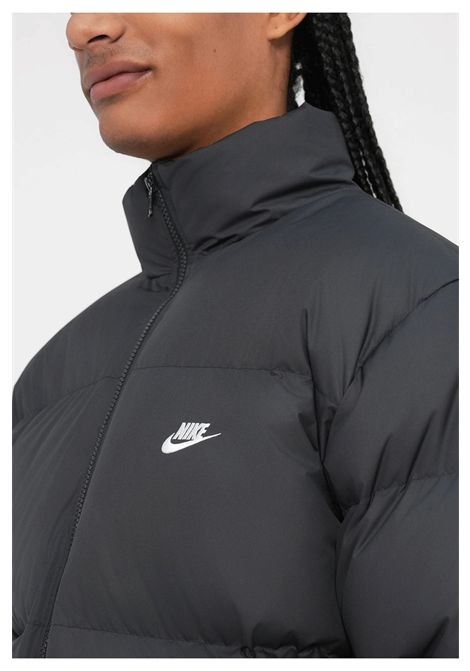 Piumino Nike Sportswear Club Therma-Fit 550 Nero Uomo NIKE | Giubbini | IB2975-010