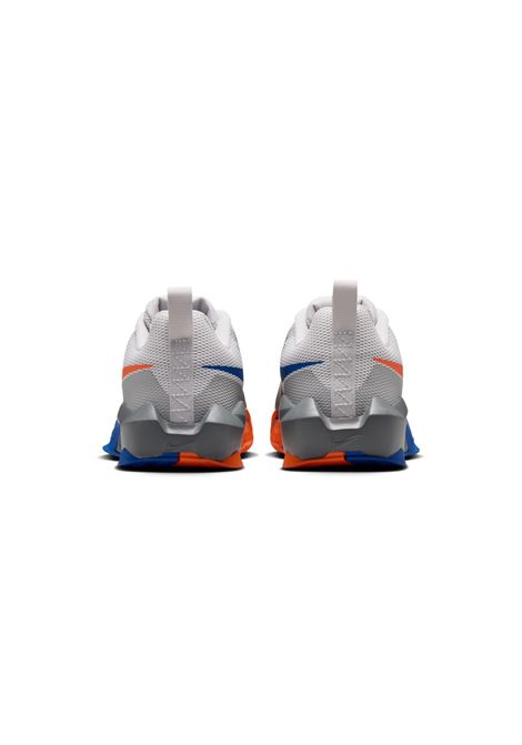 Nike S.T. Dynamite Basketball Shoes Vast Grey Orange Junior NIKE | Sneakers | IH2308-005