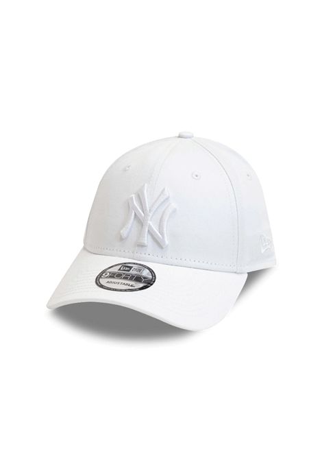 New Era 9FORTY NY Yankees League Essential Cap White Unisex NEW ERA | Caps | 60471460-