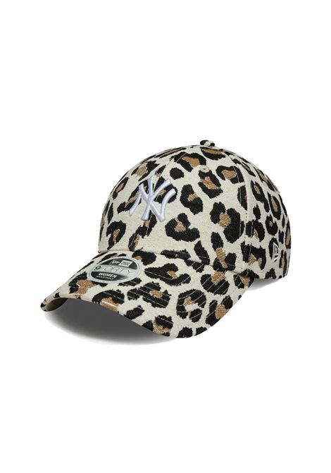 New Era 9FORTY New York Yankees MLB Leopard Midi Cap Light Beige Women NEW ERA | Caps | 60771750-