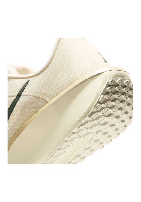 Nike Quest 6 Running Shoes Light Khaki Gold Men NIKE | Sneakers | FD6033-117