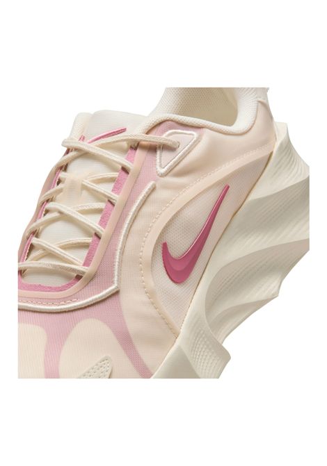 Nike Aura Edge Shoes Pink Women NIKE | Sneakers | HQ7025-100