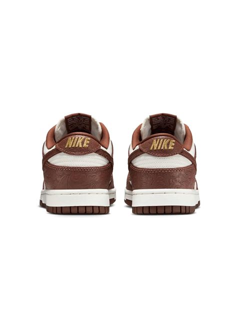 Scarpe Nike Dunk Low Embossed Baroque Sabbia Marrone Donna NIKE | Sneakers | IF3944-100