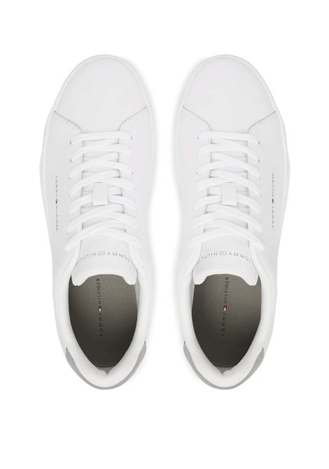 Scarpe Tommy Hilfiger Court Leather Detail Ess Bianco Grigio Uomo TOMMY HILFIGER | Sneakers | FM0FM05367-02U