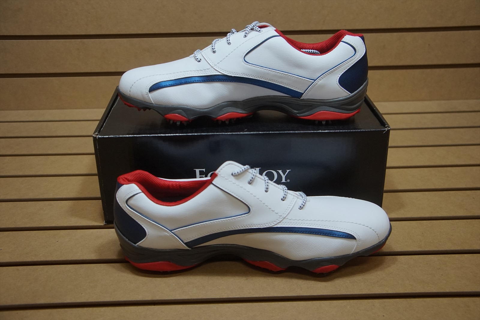 NEW FootJoy SuperLites Classic Mens Golf Shoe Size 10 Wide Red/ White