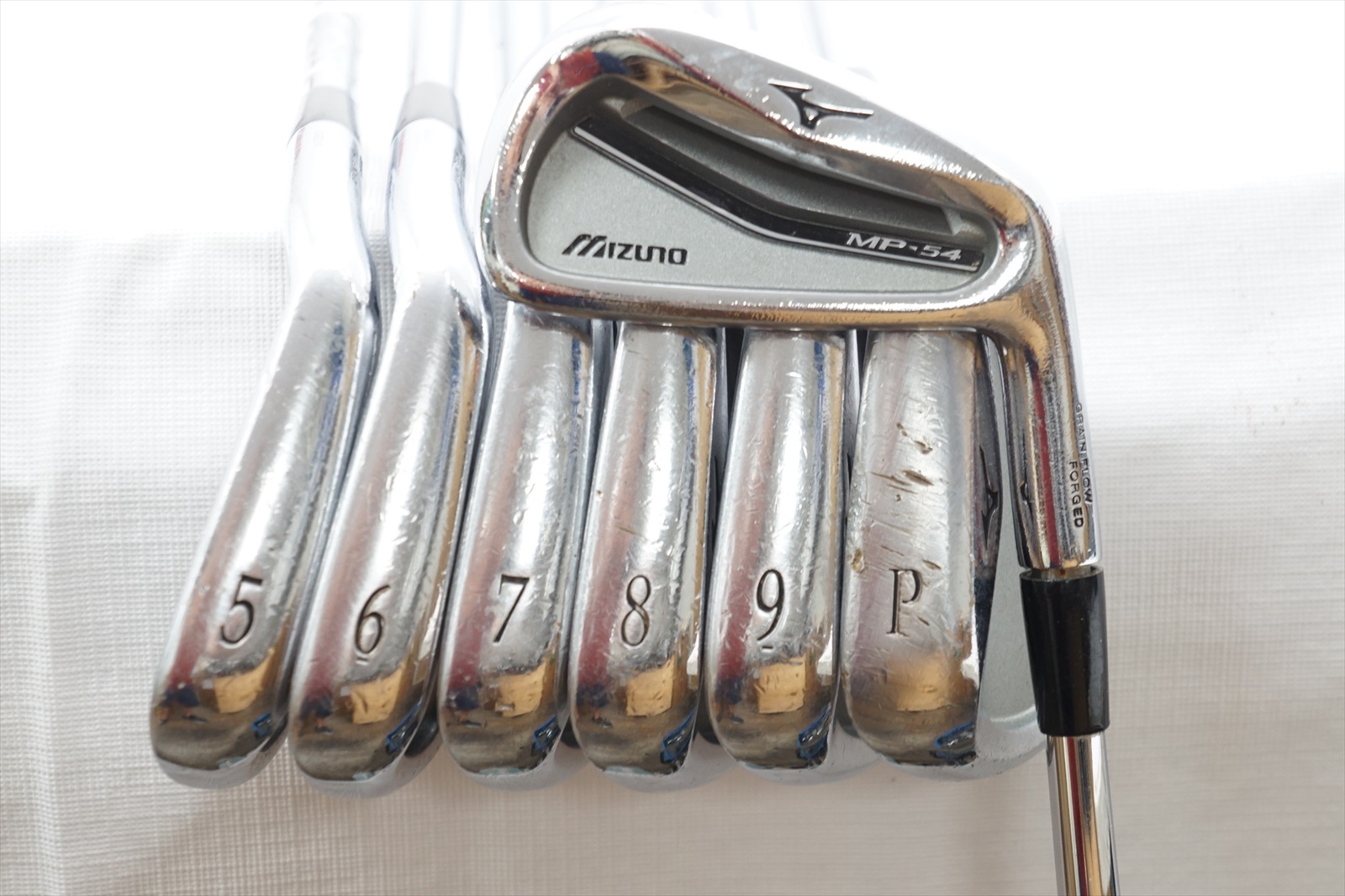 mizuno men's wave luminous 2