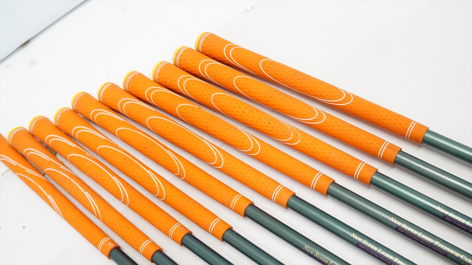 Set De Fers De Golf HONMA LB-606 3 étoiles - 9 Fers Pour Droitier - Occasion Bon état