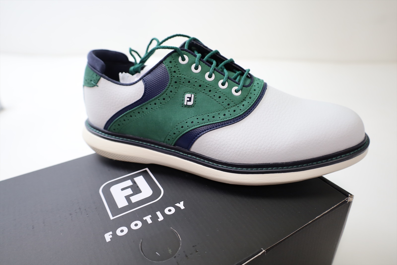 New Footjoy Traditions Mens Size 9.5 M White/Navy/Olive #57969 | eBay