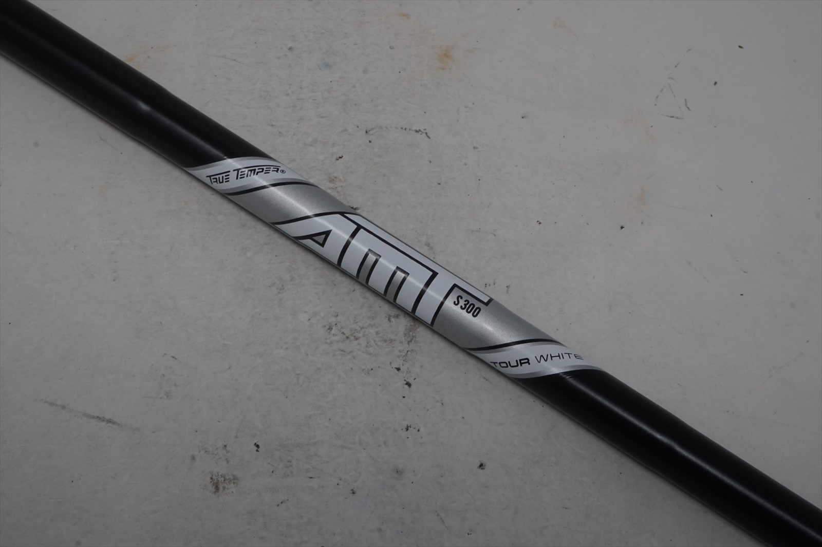 □ TRUE TEMPER AMT WHITE R ウェッジ ＜未使用＞ New True Temper Amt Tour White Black Onyx S300 Stiff 37