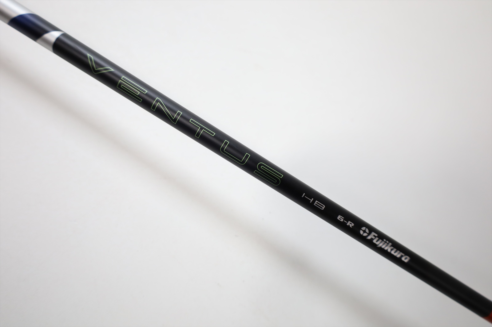 希少TaylorMade Qi4dRescue 4U 22度ベンタスハイブリッド Qi4D Rescue