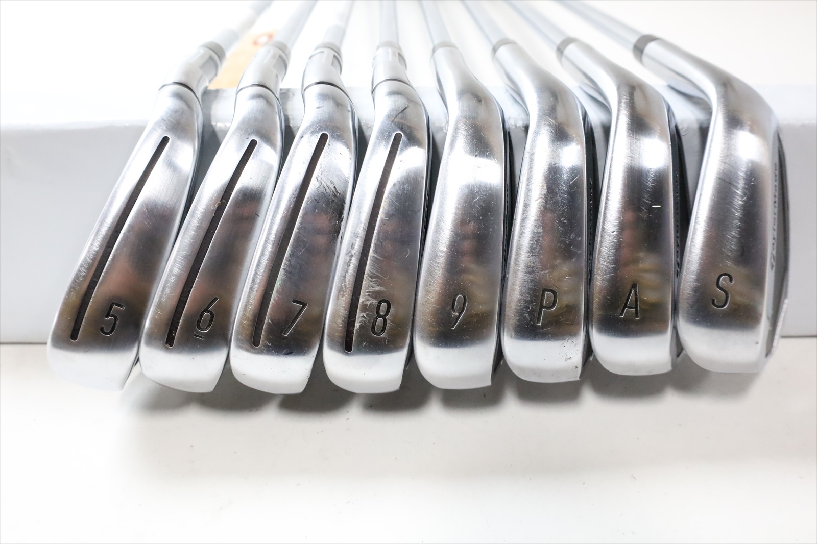 Taylormade Qi Iron Set 5-Pw, Aw, Sw Regular Flex Kbs Max Mt 85 Good