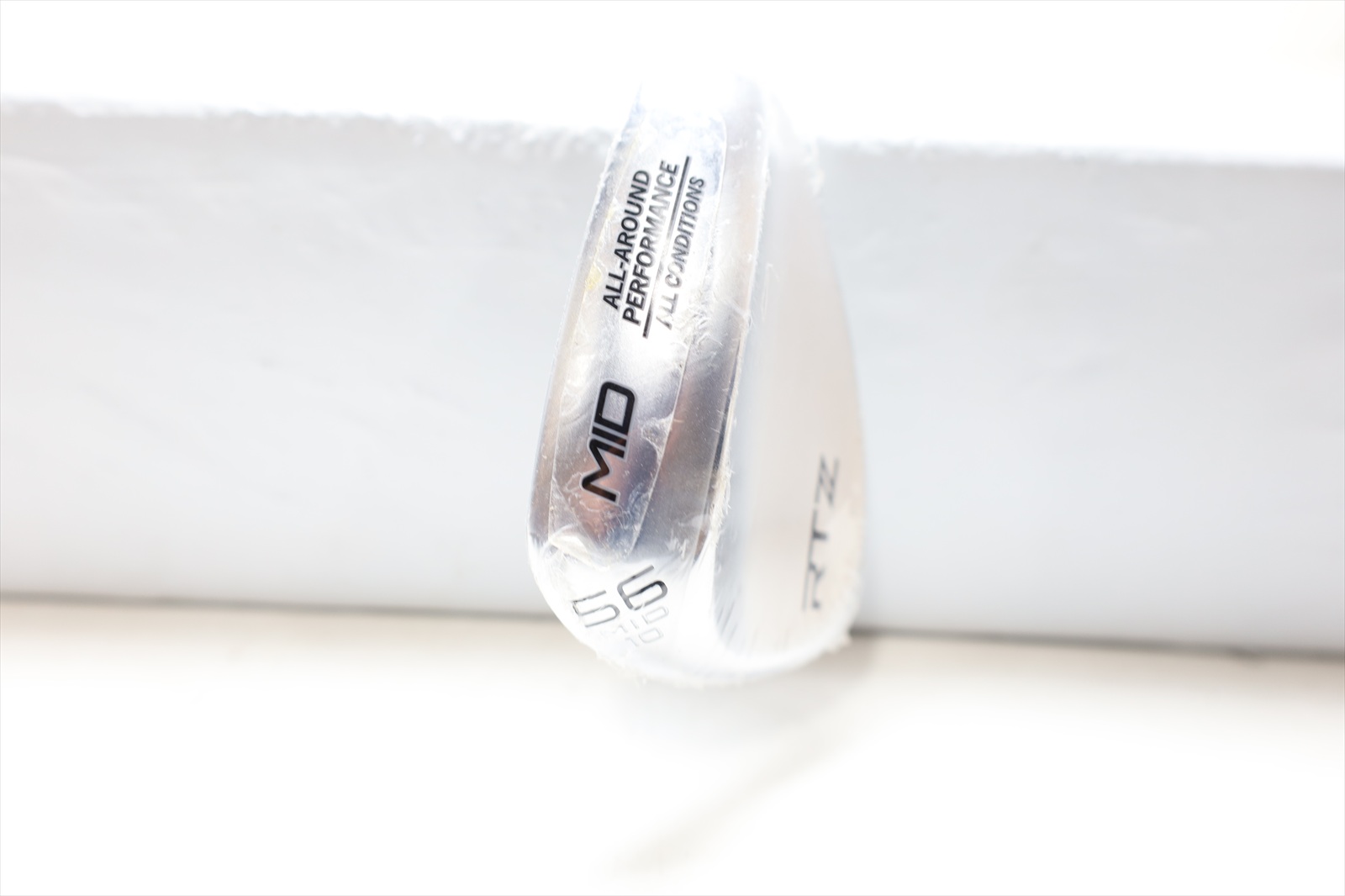 Cleveland Rtz Mid Grind Tour Satin Wedge 56°-10 Dynamic Gold Tour Issue Spinner