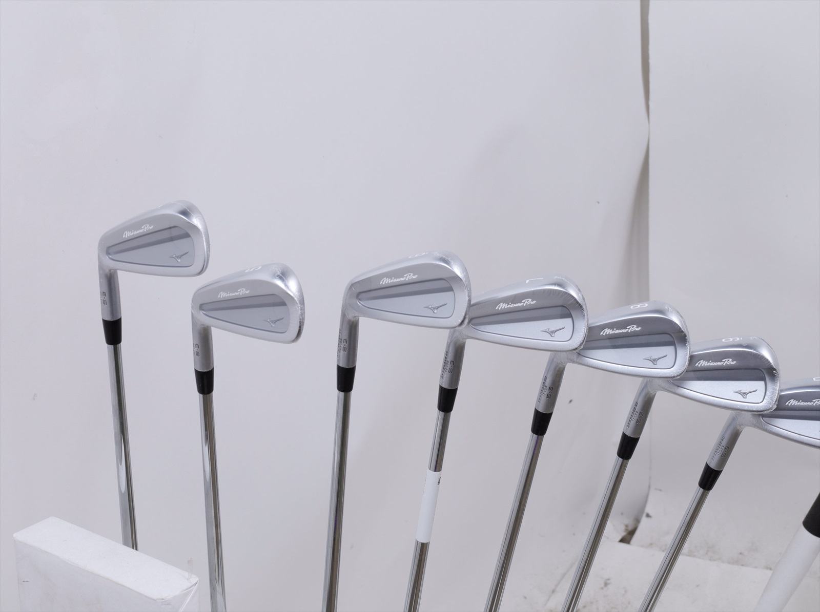 YORU　BEAMSGOLFセット Maltby TS4 Forged Iron Pak - MCA Kuro Kage Black 2nd Gen - The