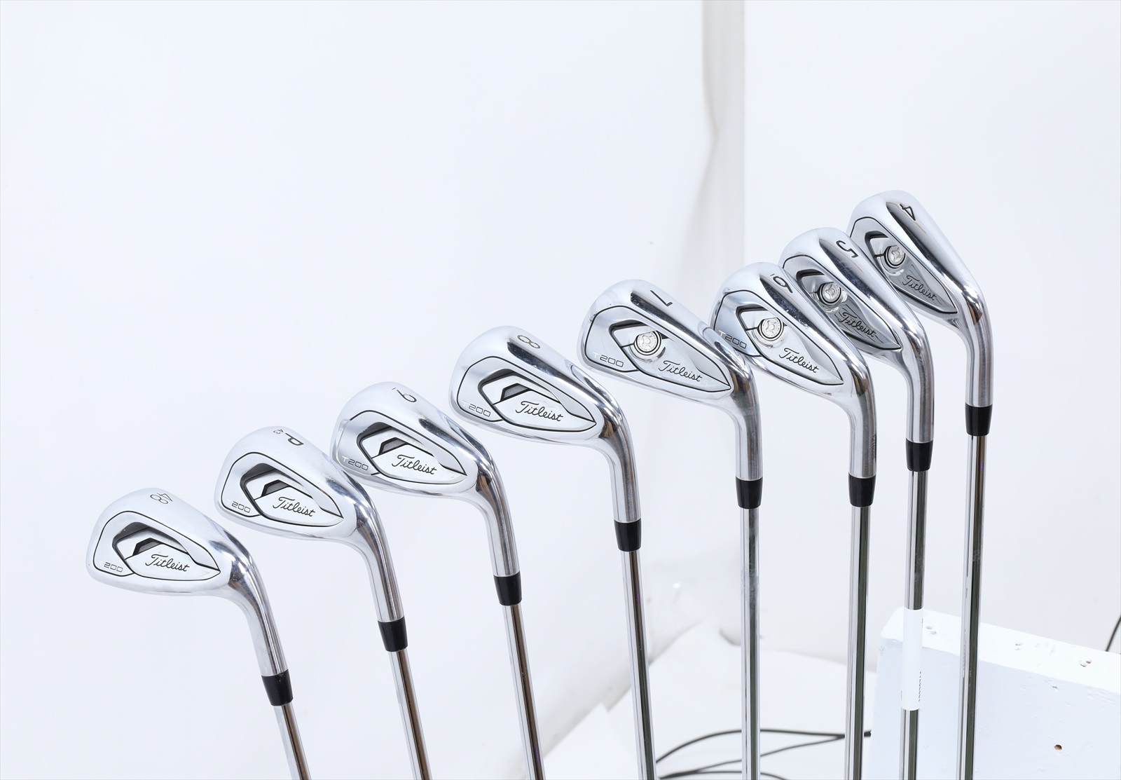Titleist T200 2019 Iron Set 4-Pw, Aw Regular Flex Amt Black R300