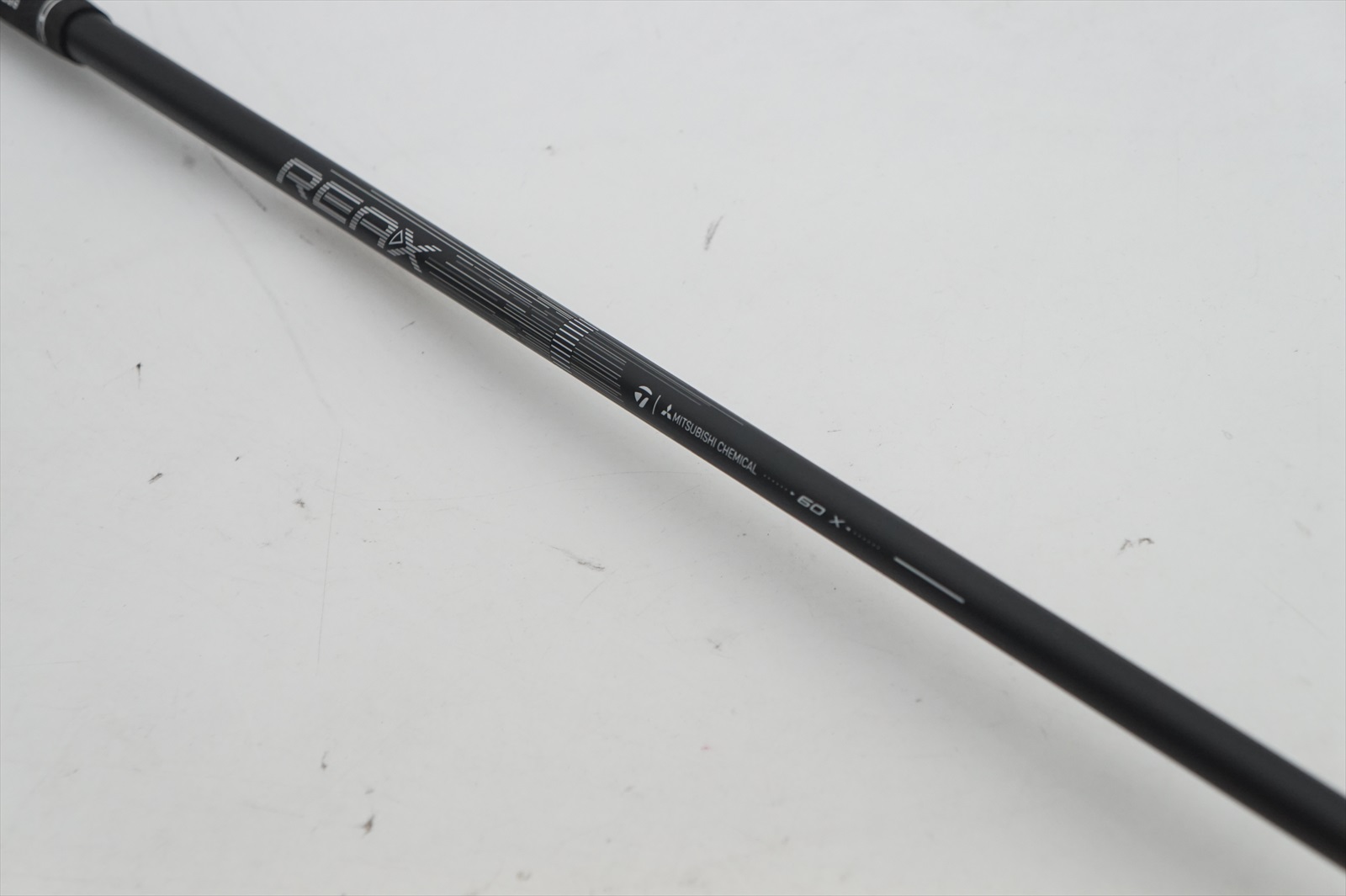 Mitsubishi Reax Low Rotation White 60G X-Stiff 44