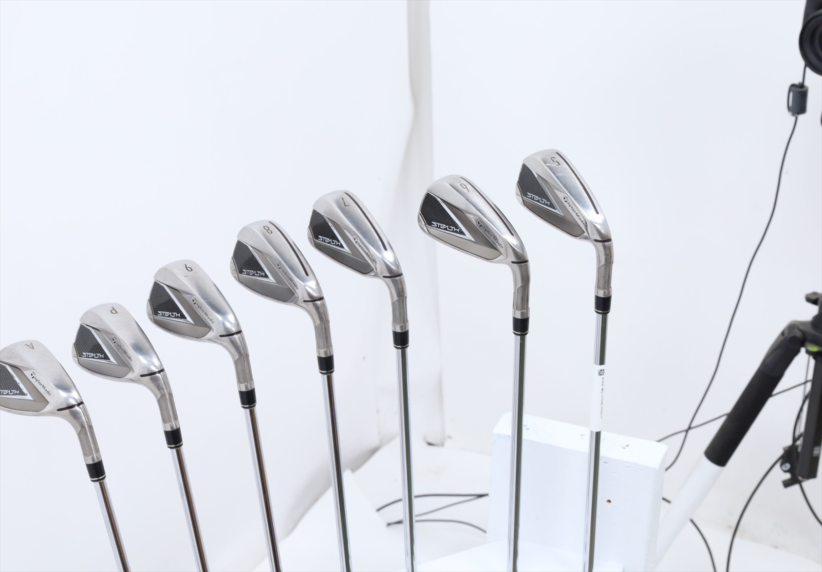 Taylormade Stealth Iron Set 5-Pw, Aw Regular Flex Kbs Max 85 Taylormade Stealth Iron Set 5-Pw, Aw Regular Flex Kbs Max 85