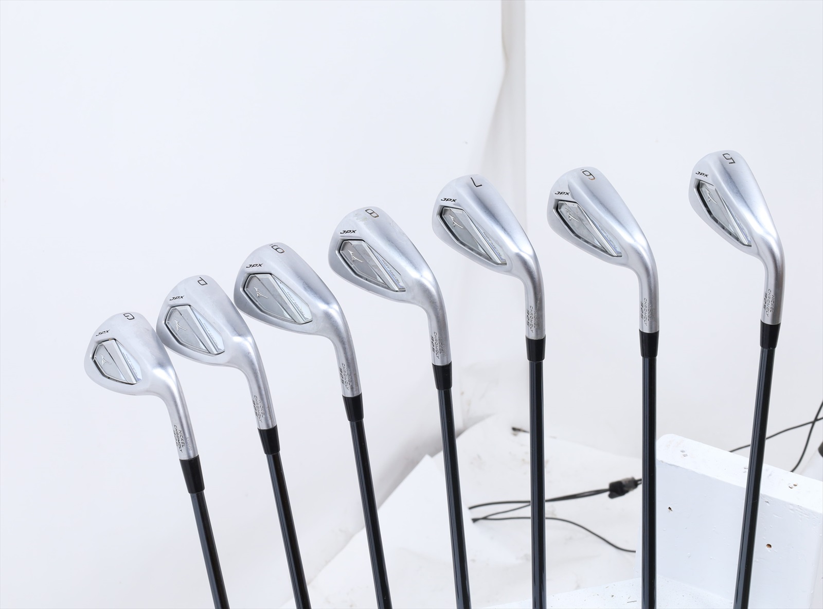 Mizuno Jpx 925 Hot Metal Iron Set 5-Pw, Gw Regular Recoil Graphite 13971604 Good