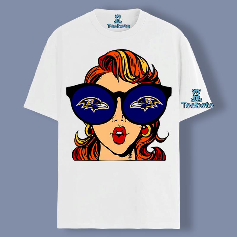 Beautiful Girl With Glasses Baltimore Ravens Tee Shirt