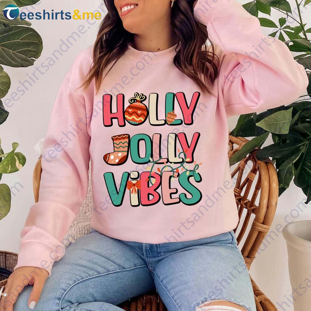 Women's Holly Jolly Vibes Christmas Shirt, Chic Winter Gift Tee Women's Holly Jolly Vibes Christmas Shirt, Chic Winter Gift Tee