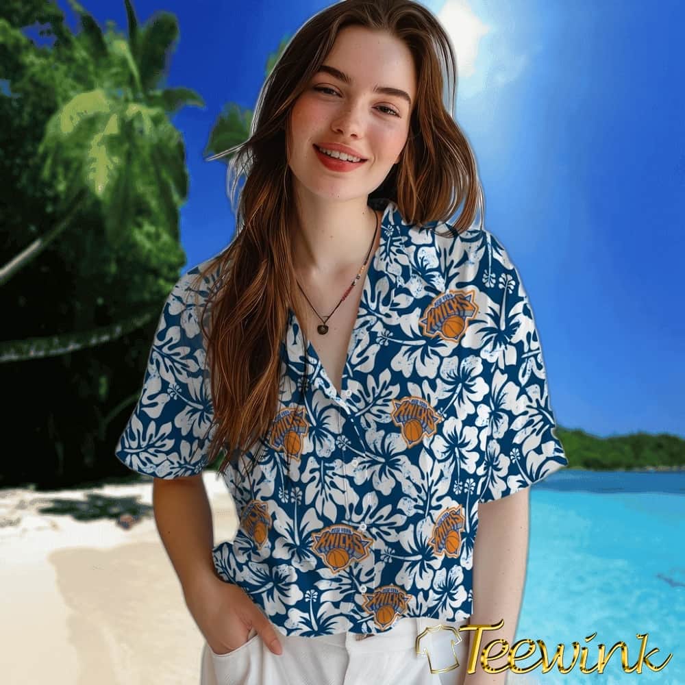 Hibiscus Motif New York Knicks Hawaiian Shirt image 4 Hibiscus Motif New York Knicks Hawaiian Shirt image 4