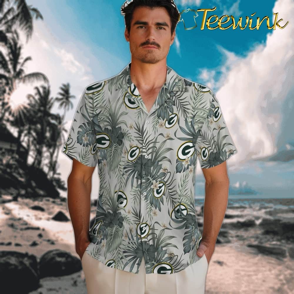 Green Bay Packers Hawaiian Shirt – Hibiscus Designs image 2 Green Bay Packers Hawaiian Shirt – Hibiscus Designs image 2