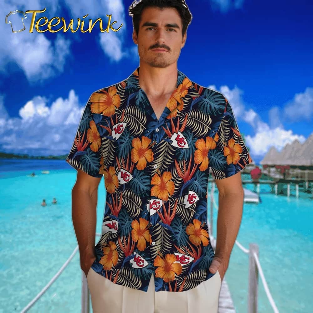 Kansas City Chiefs Hawaiian Shirt – Hibiscus Foliage image 2 Kansas City Chiefs Hawaiian Shirt – Hibiscus Foliage image 2