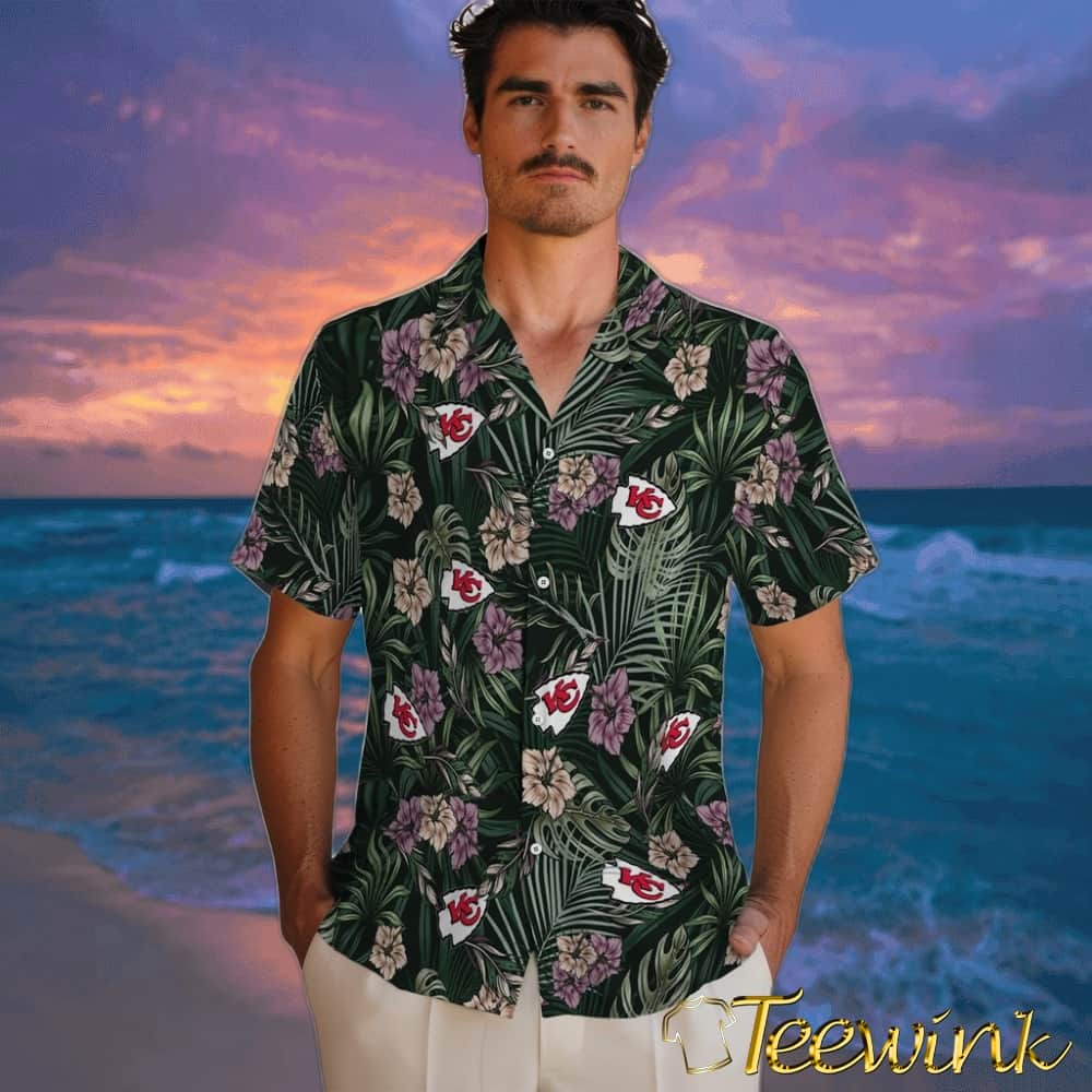 Kansas City Chiefs Hawaiian Shirt – Hibiscus Leaves Pattern image 2 Kansas City Chiefs Hawaiian Shirt – Hibiscus Leaves Pattern image 2