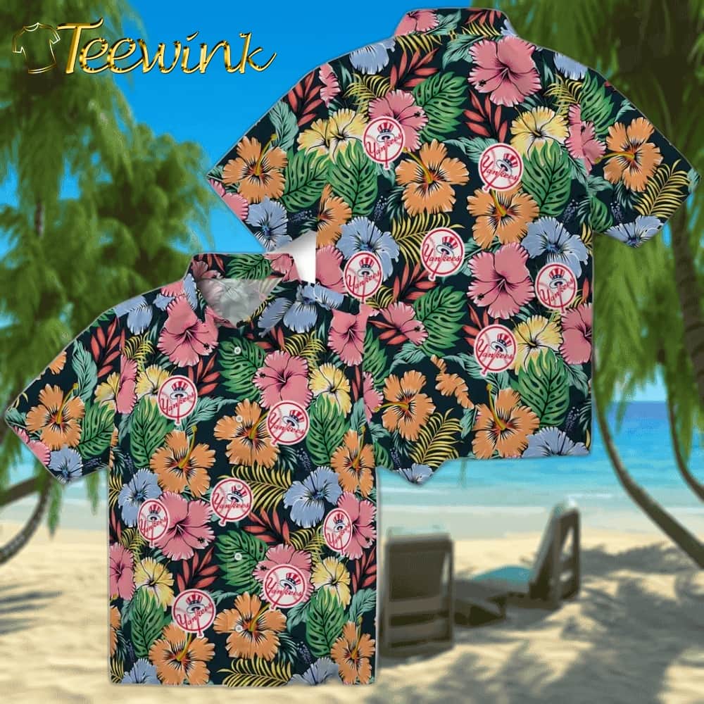 New York Yankees Hawaiian Shirt – Brilliant Hibiscus Garden image 3 New York Yankees Hawaiian Shirt – Brilliant Hibiscus Garden image 3