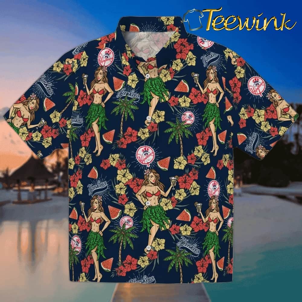 New York Yankees Hawaiian Shirt – Hibiscus and Palm Leaves New York Yankees Hawaiian Shirt – Hibiscus and Palm Leaves