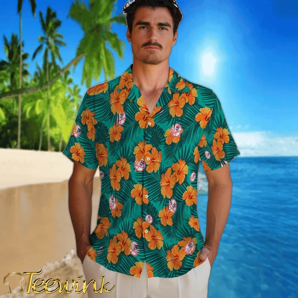 New York Yankees Hawaiian Shirt – Hibiscus and Palm Leaves image 2 New York Yankees Hawaiian Shirt – Hibiscus and Palm Leaves image 2