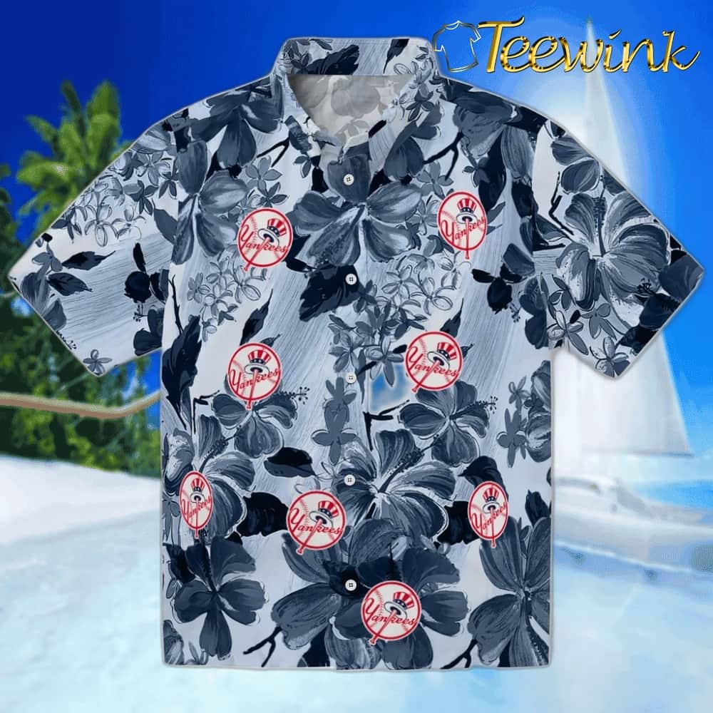 New York Yankees Hawaiian Shirt – Hibiscus Arrangement