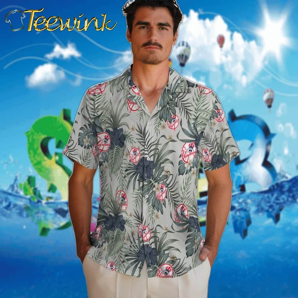 New York Yankees Hawaiian Shirt – Hibiscus Designs image 2 New York Yankees Hawaiian Shirt – Hibiscus Designs image 2
