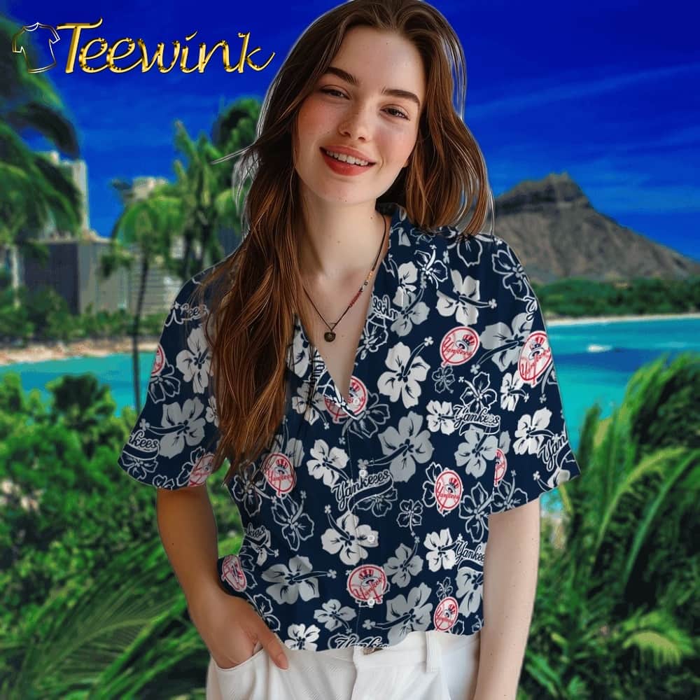 New York Yankees Hawaiian Shirt – Hibiscus Flower Design image 4 New York Yankees Hawaiian Shirt – Hibiscus Flower Design image 4