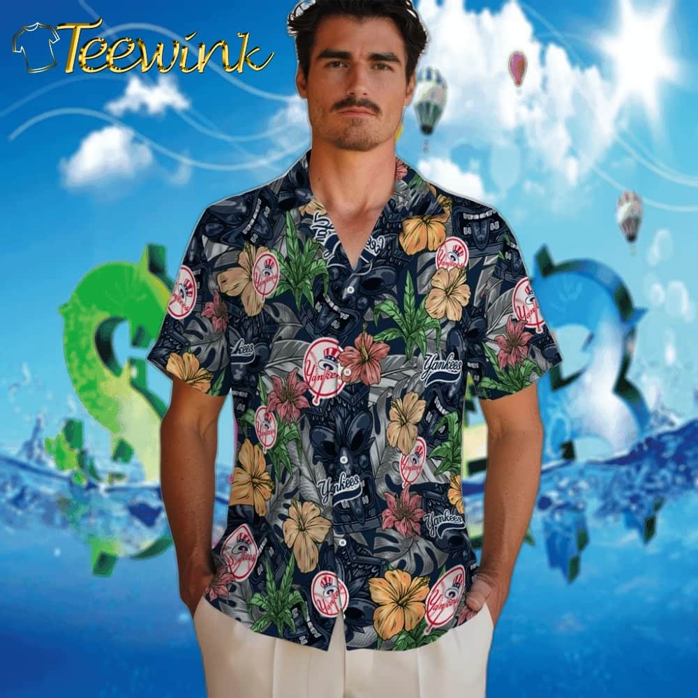 New York Yankees Hawaiian Shirt – Hibiscus Tiki Jungle image 2 New York Yankees Hawaiian Shirt – Hibiscus Tiki Jungle image 2