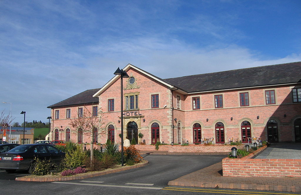 Hotel Cavan