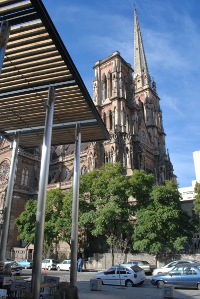 El Paseo Buen Pastor